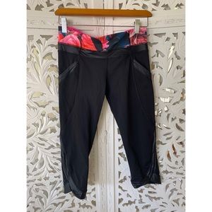NWOT Lululemon Blk & Floral Cropped Leggings